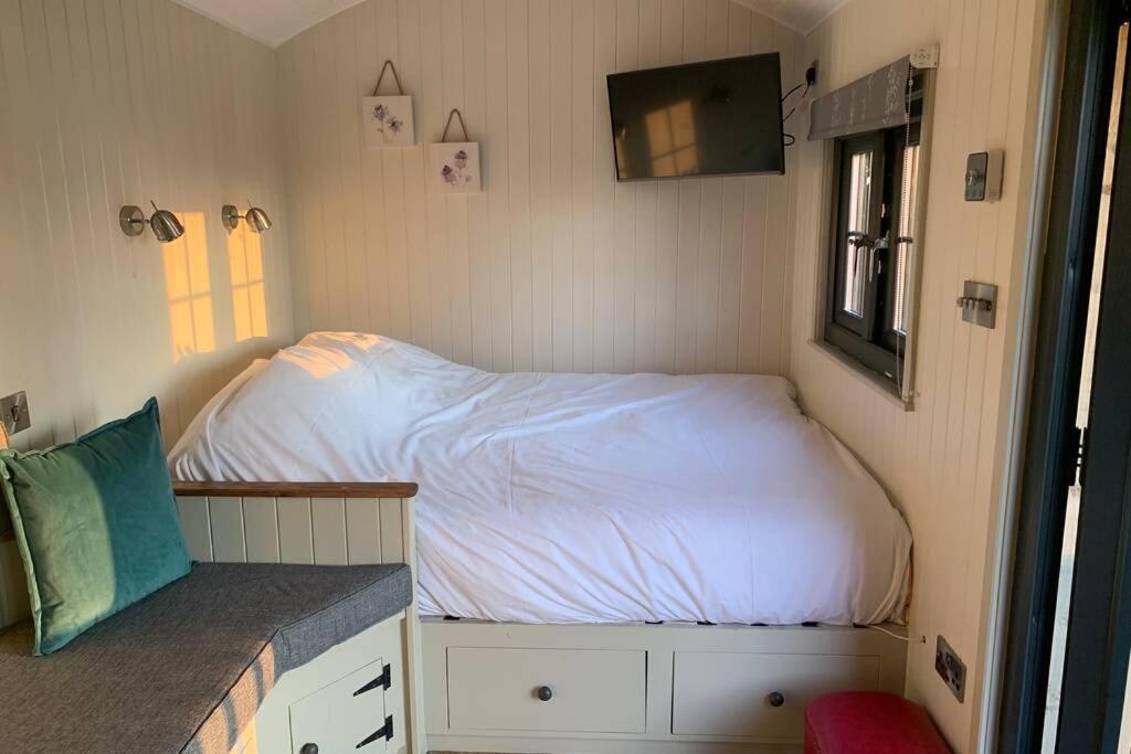 Lle Mary - Beautiful Views, Hot Tub, Secluded, Dog Welcome, Barmouth Llanddwywe Buitenkant foto