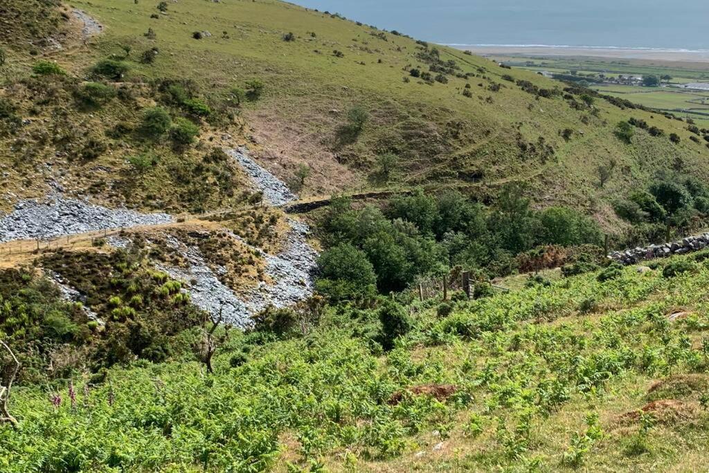 Lle Mary - Beautiful Views, Hot Tub, Secluded, Dog Welcome, Barmouth Llanddwywe Buitenkant foto